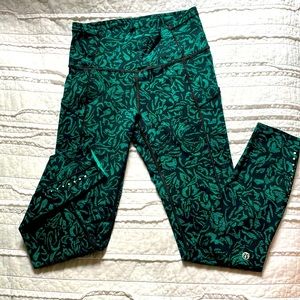 Lululemon Yoga Pants size 4